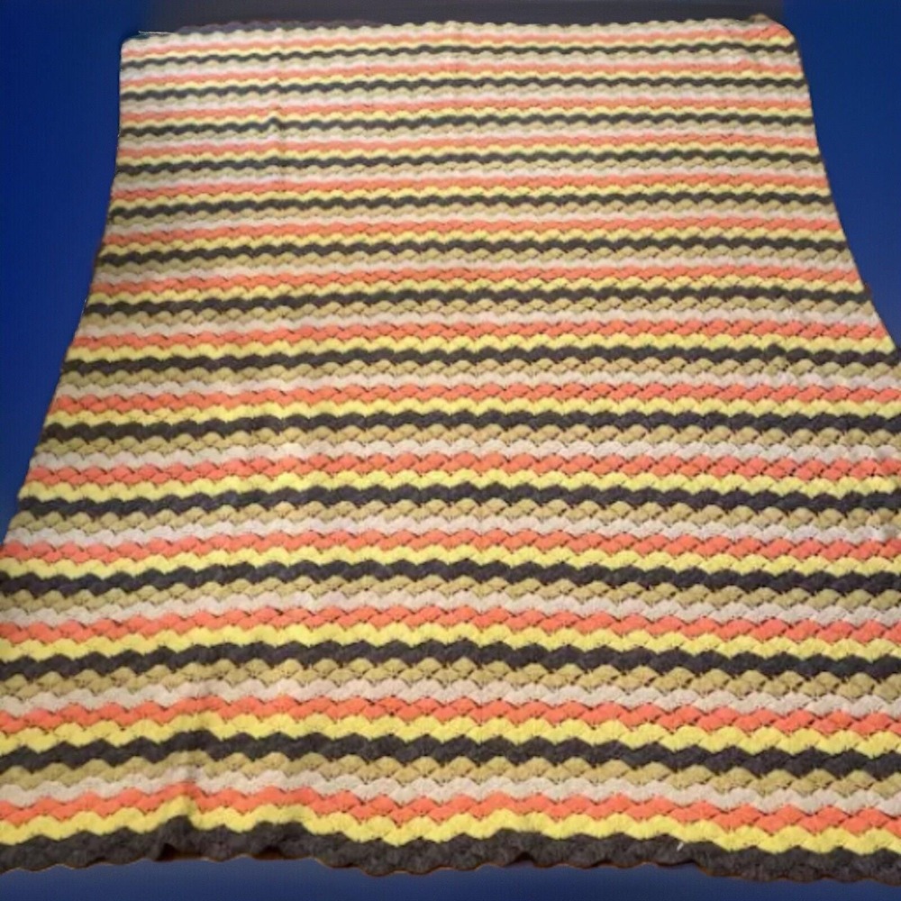 Vintage Afghan Blanket Crochet Shell Grannycore 70s‎ Gold 90x60 Large Whimsigoth